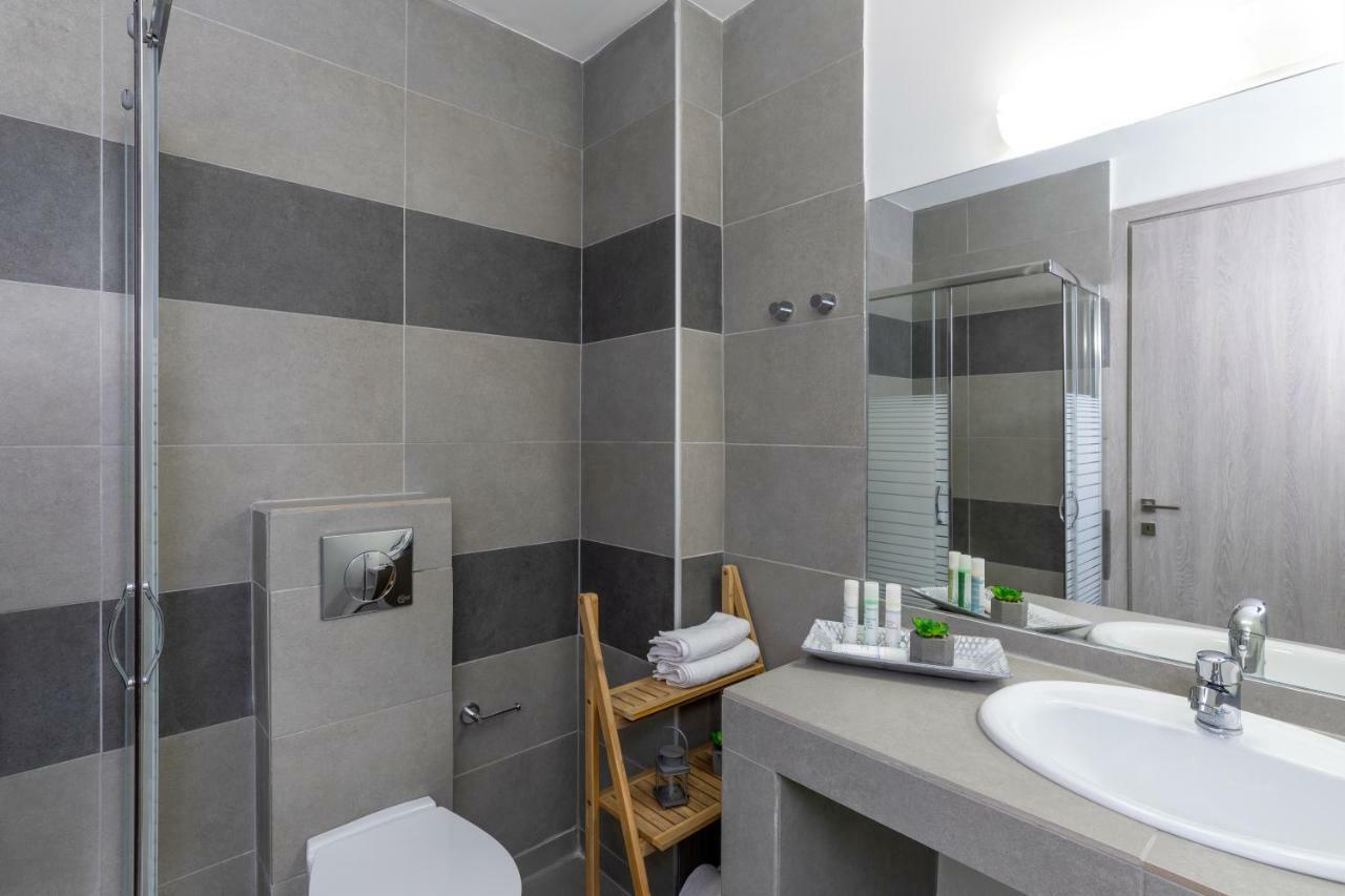 Rose Central Master Bedroom Apartment Rhodes City Bagian luar foto